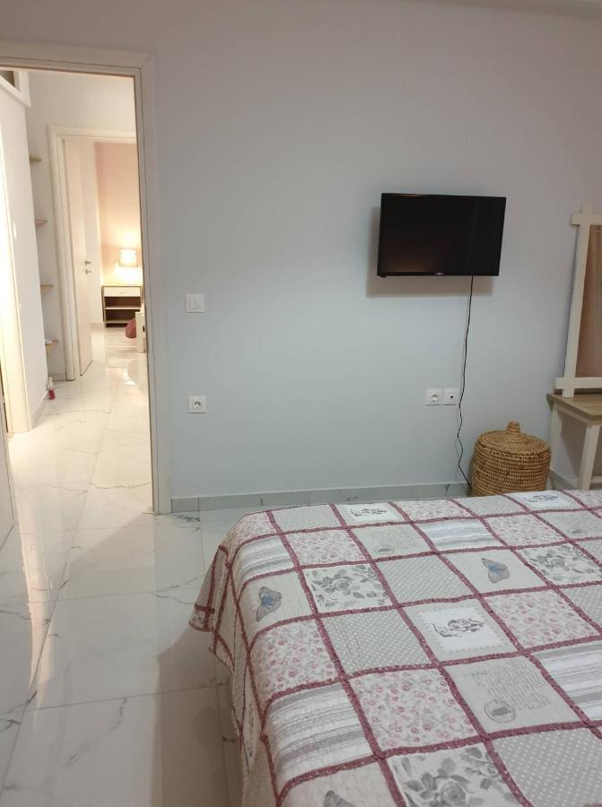Eytyhias Yard Apartments In Poros Poros Town Extérieur photo